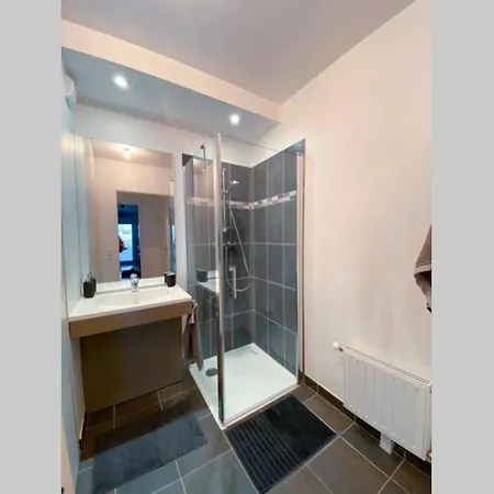 Apartment Le Monseigneur's House - Duplex Hyper Centre Courcouronnes