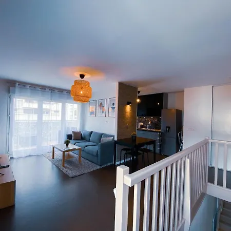 Le Monseigneur's House - Duplex Hyper Centre Apartment *